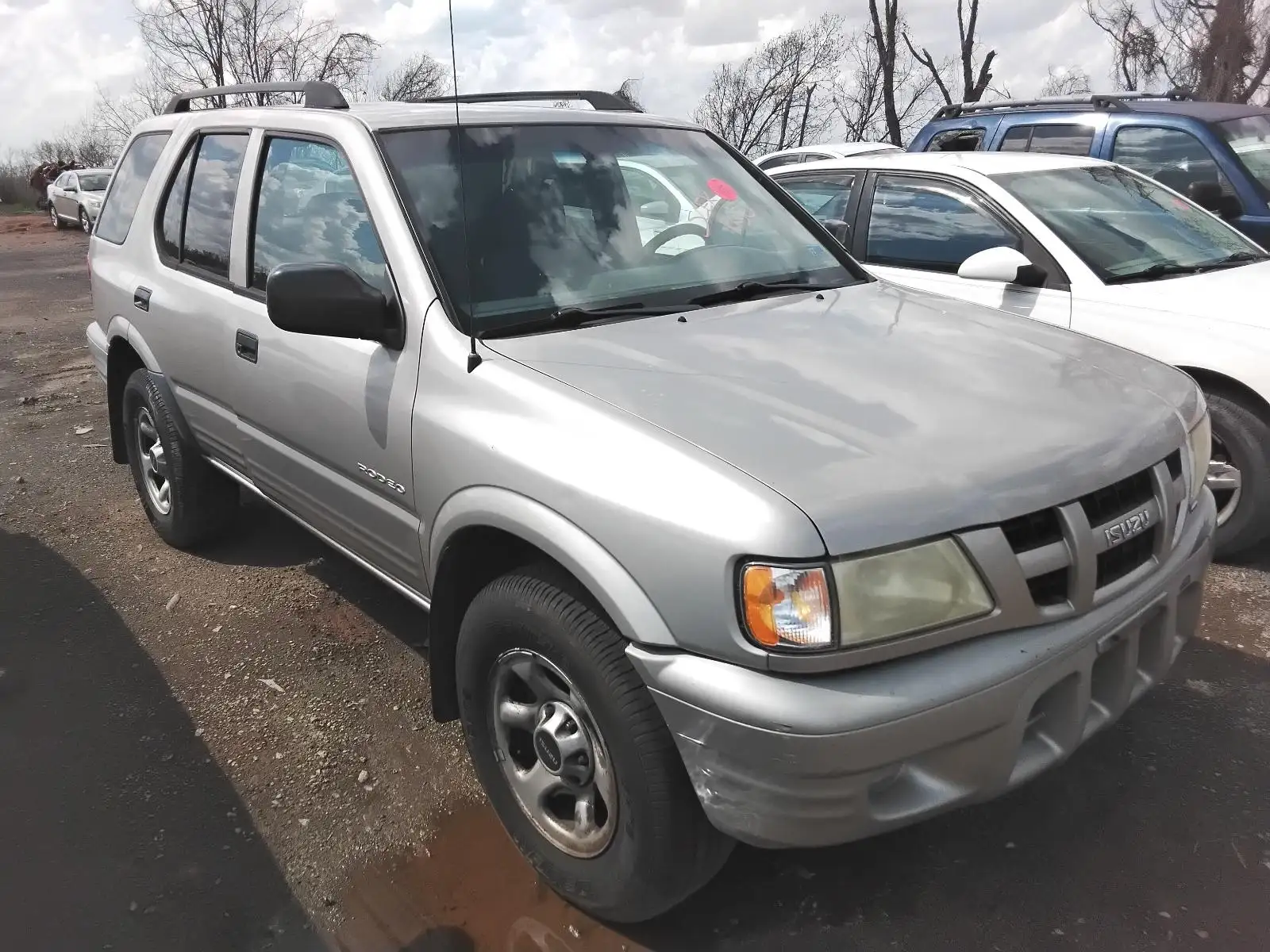 Photo of 2004 Isuzu Isuzu Rodeo