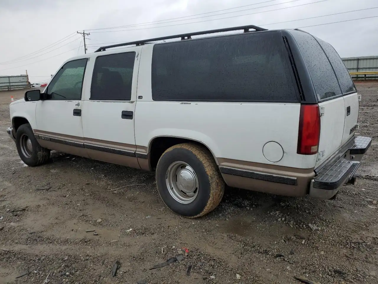 Photo of 1997 Chevrolet Suburban 1500