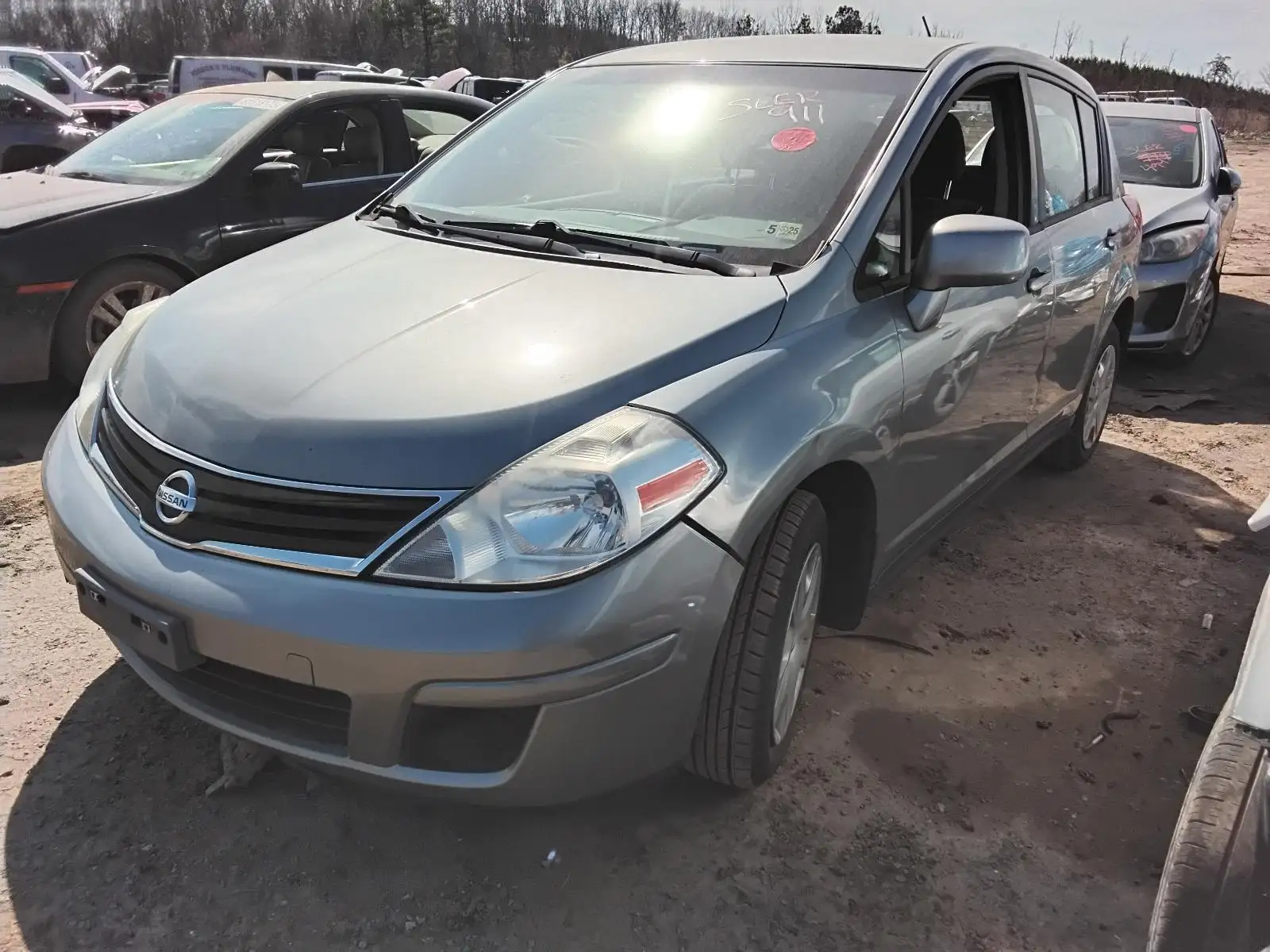 Photo of 2011 Nissan Versa