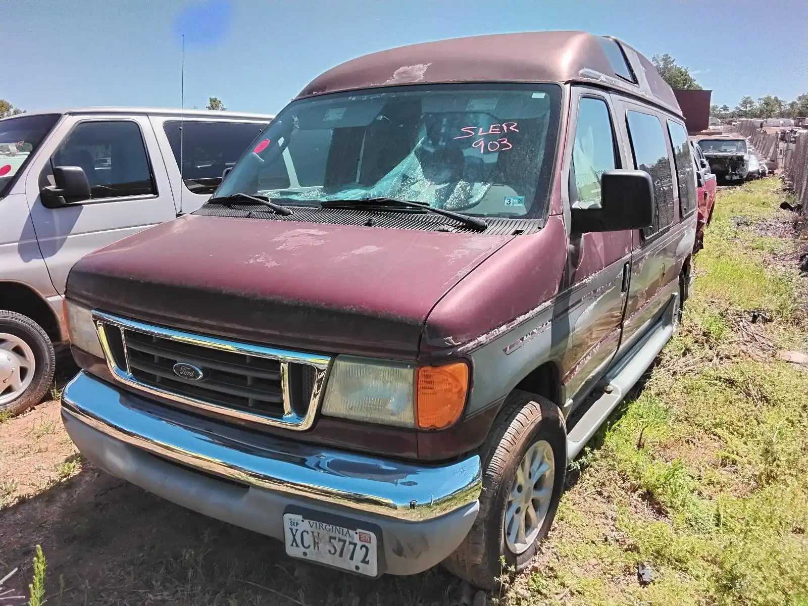 Photo of 2003 Ford Ford E150 Van
