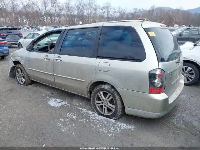 Photo of 2004 Mazda Mazda Mpv