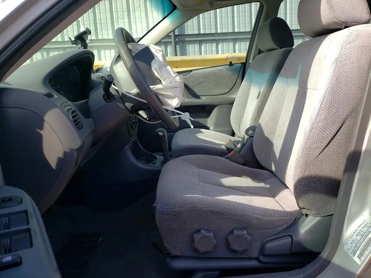 Photo of 2000 Mazda Mazda Protege