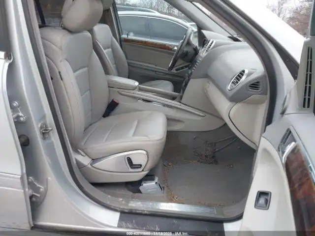 Photo of 2011 Mercedes-Benz Mercedes Ml-Class