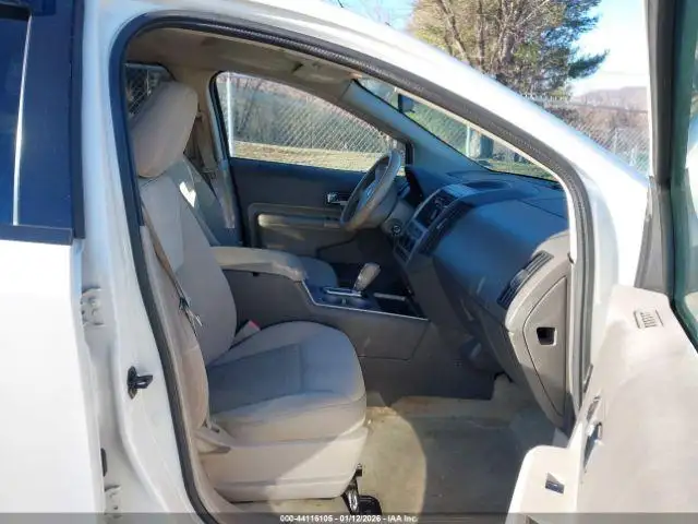 Photo of 2010 Ford Edge