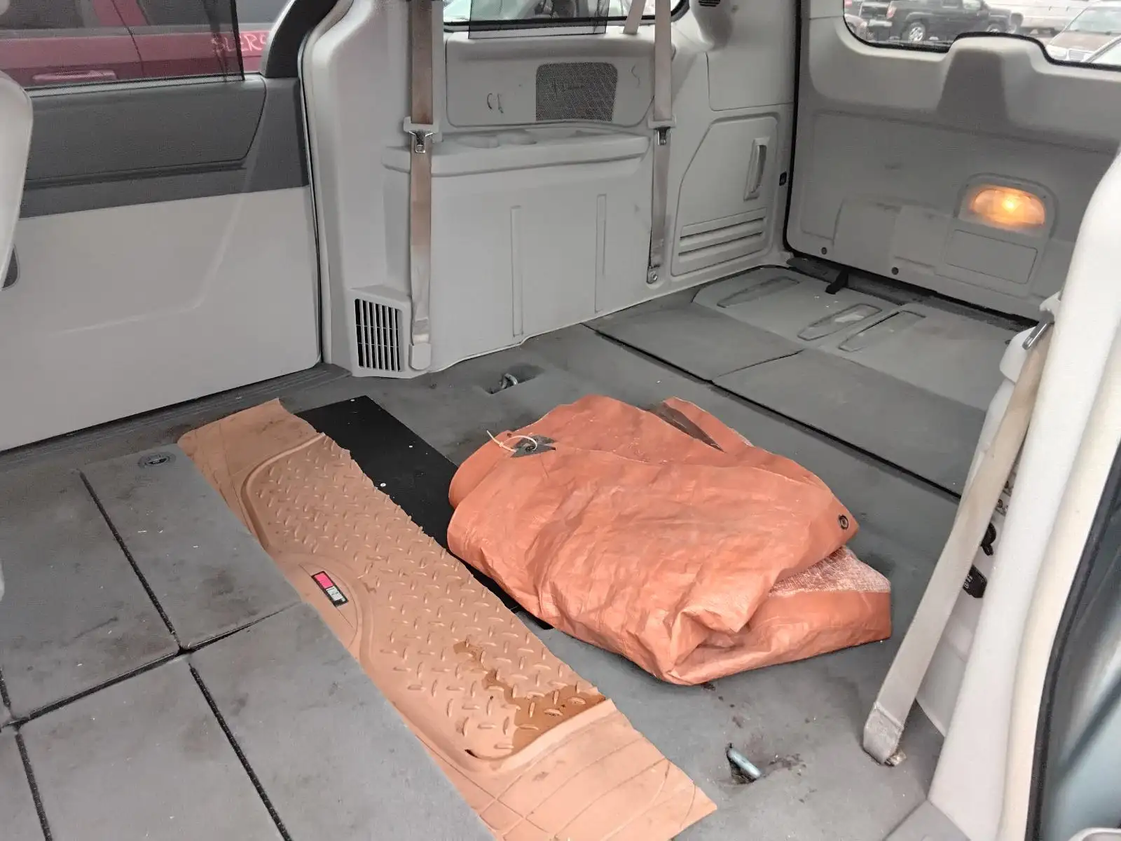 Photo of 2009 Chrysler Town & Country