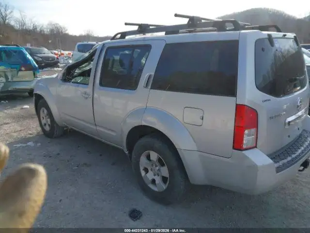 Photo of 2010 Nissan Pathfinder