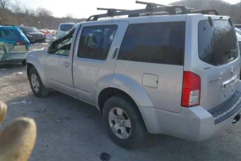Photo of 2010 Nissan Pathfinder
