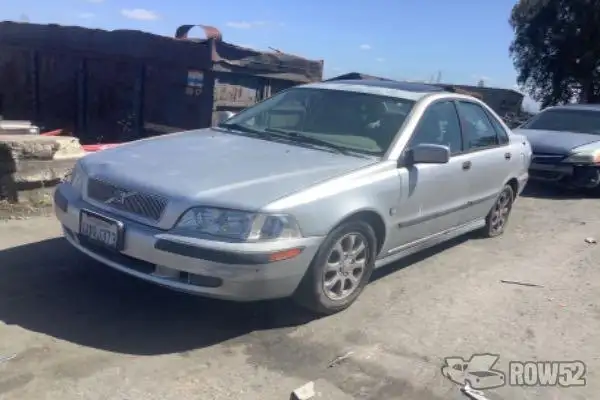 Photo of 2001 Volvo S40
