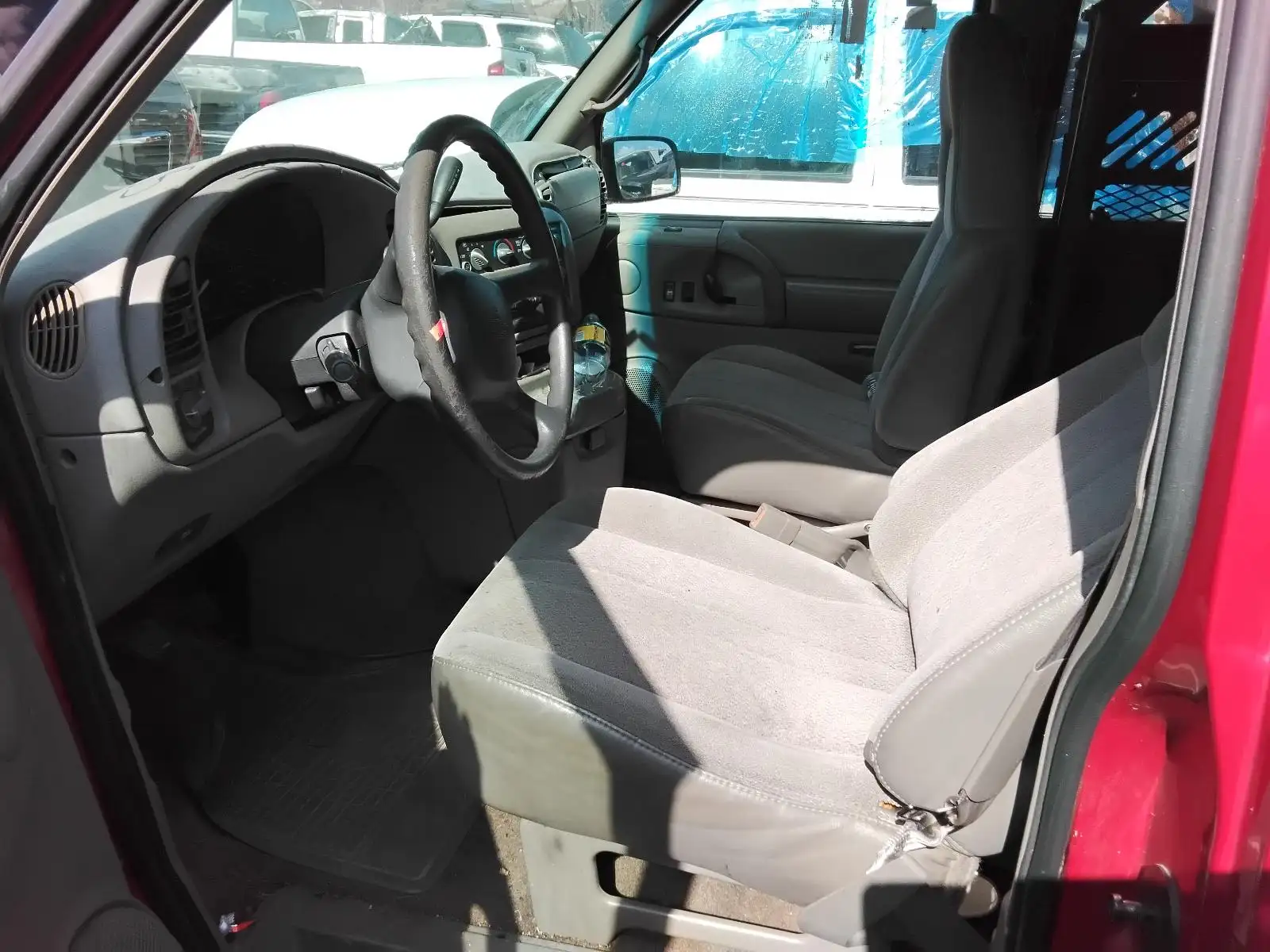 Photo of 2000 Chevrolet Astro
