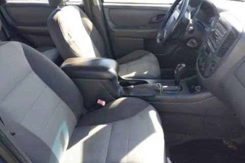Photo of 2006 Ford Escape