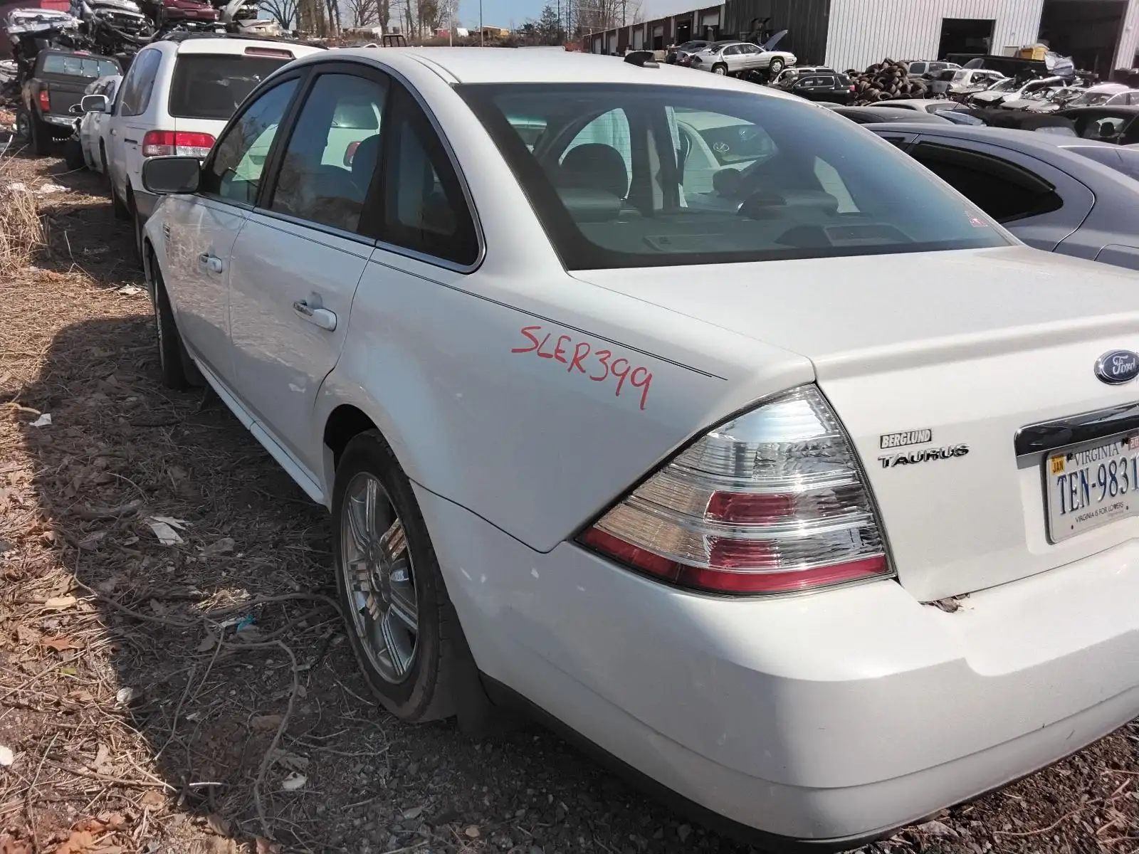 Photo of 2008 Ford Taurus