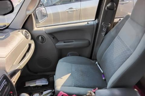 Photo of 2006 Jeep Liberty