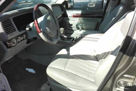 Photo of 2003 Lincoln Aviator