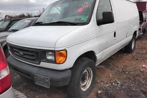 Photo of 2003 Ford Ford E250 Van