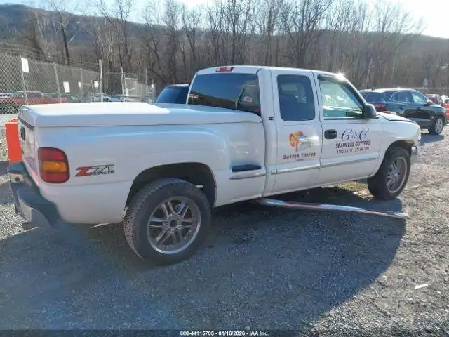 Photo of 2000 Gmc Sierra 1500 Pickup