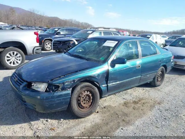 Photo of 1998 Toyota Camry