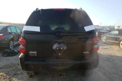 Photo of 2006 Jeep Liberty