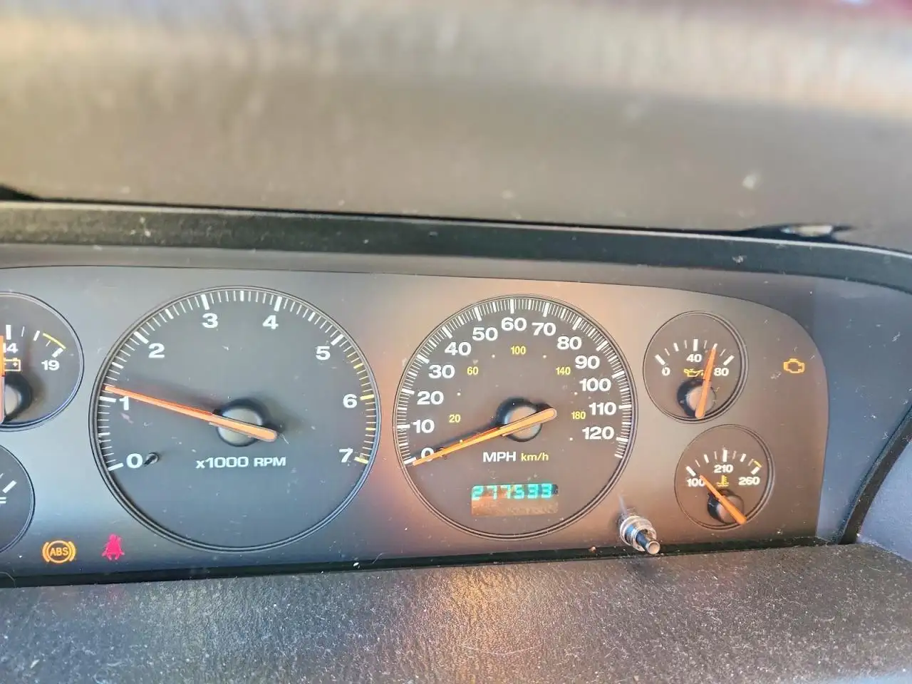 Photo of 2000 Jeep Grand Cherokee