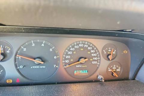 Photo of 2000 Jeep Grand Cherokee