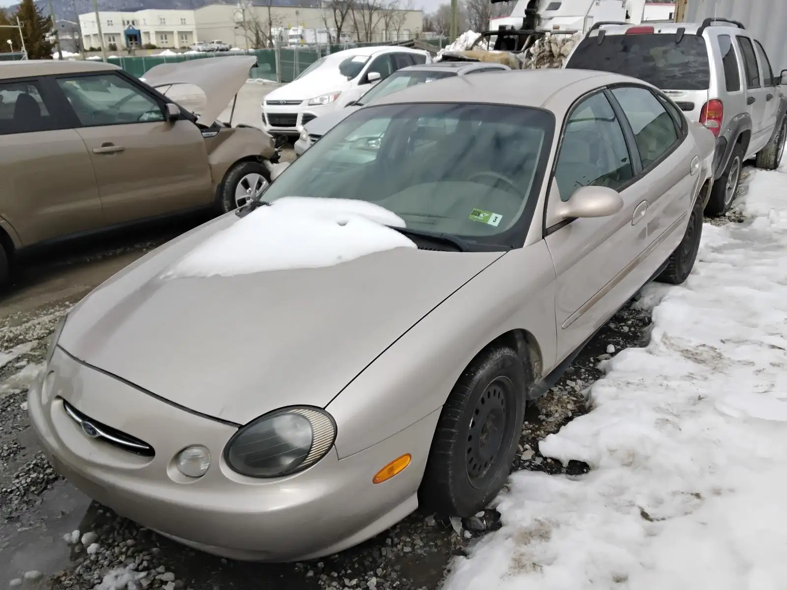 Photo of 1999 Ford Taurus