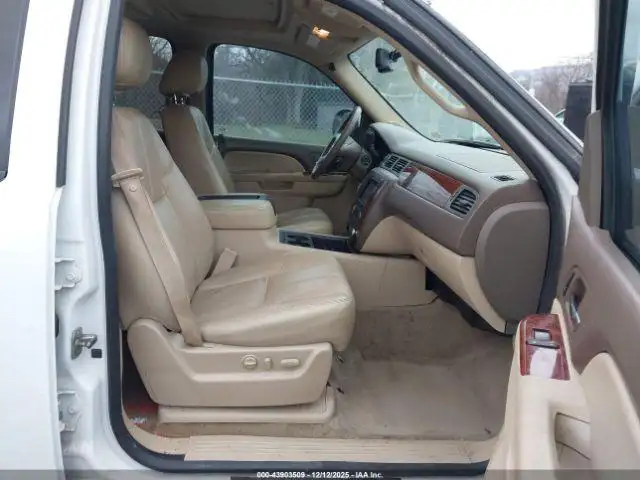 Photo of 2012 Chevrolet Tahoe