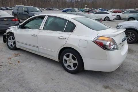 Photo of 2010 Nissan Altima
