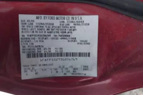 Photo of 2003 Ford Taurus