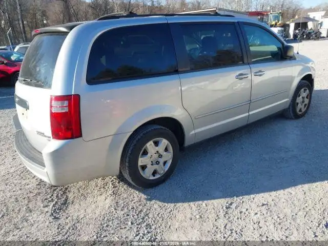 Photo of 2010 Dodge Caravan