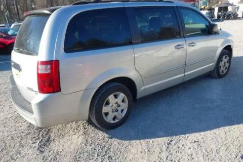 Photo of 2010 Dodge Caravan