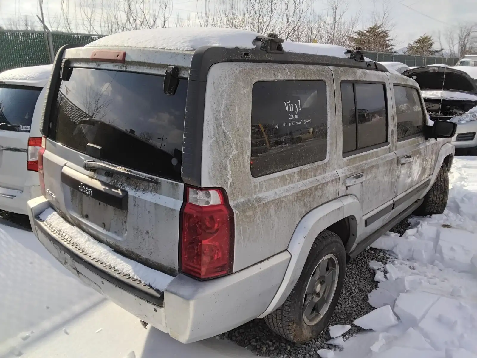 Photo of 2008 Jeep Commander