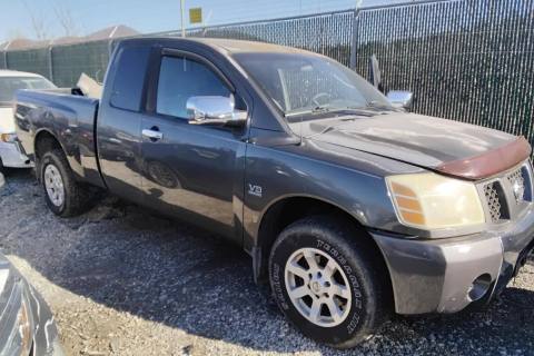 Photo of 2004 Nissan Titan