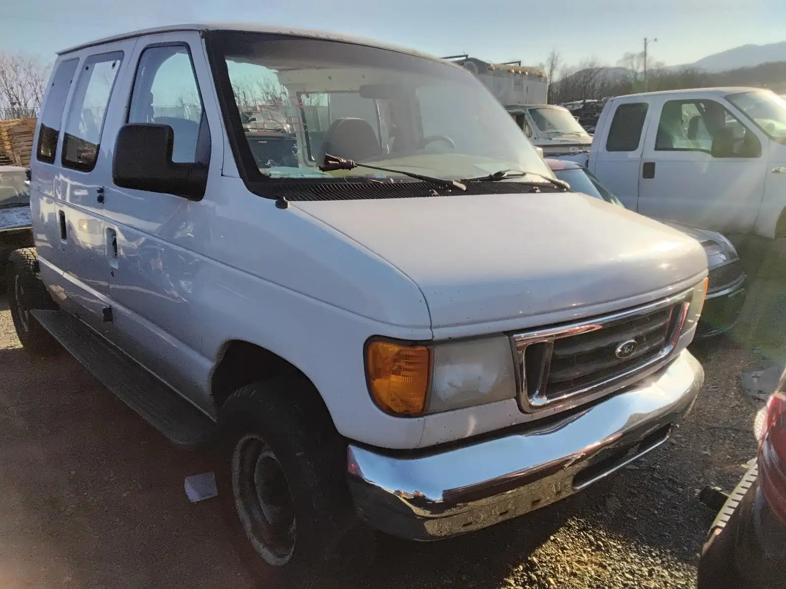 Photo of 2006 Ford Ford E350 Van