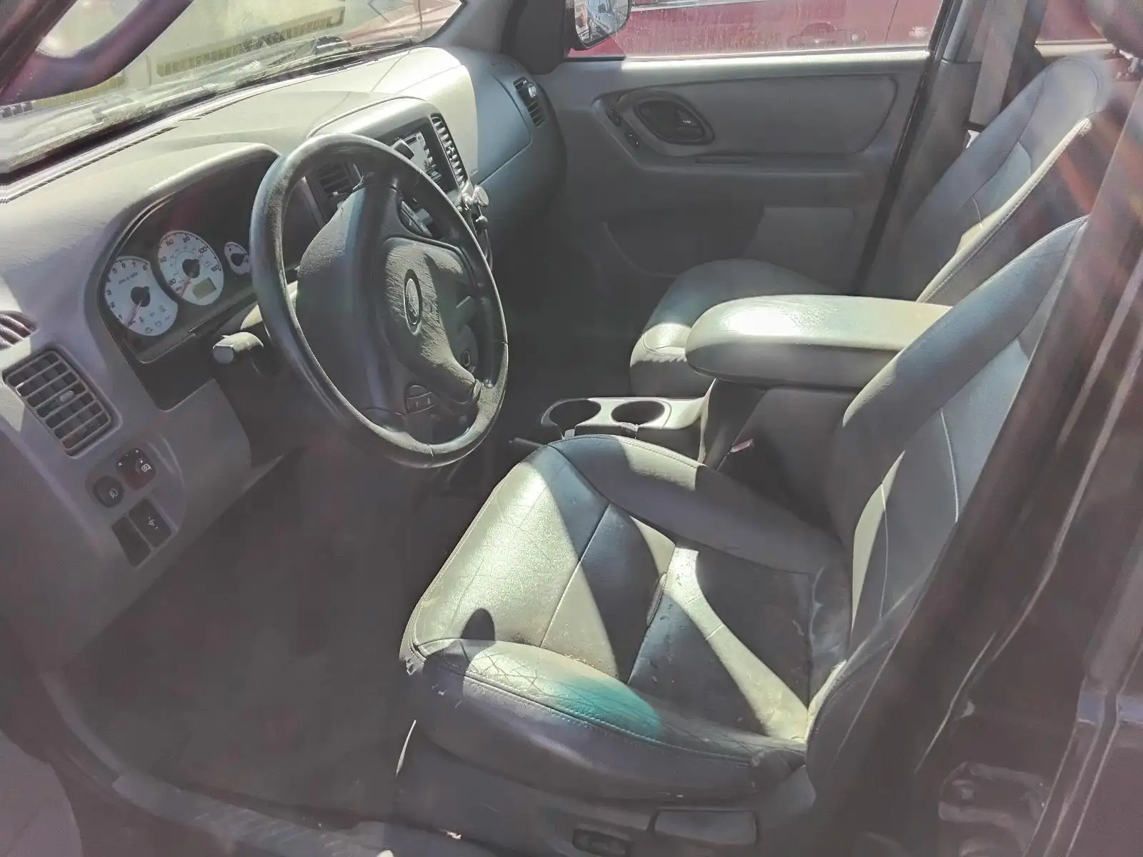 Photo of 2002 Ford Escape