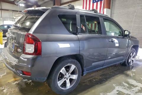 Photo of 2016 Jeep Compass