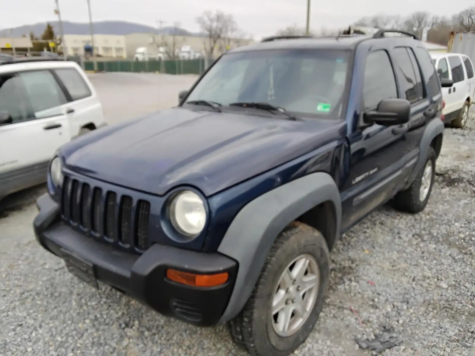 Photo of 2003 Jeep Liberty