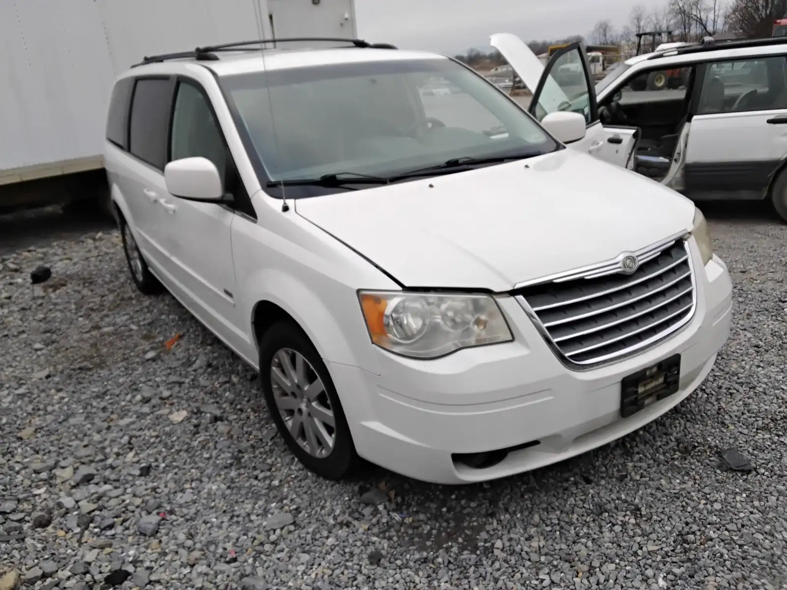 Photo of 2008 Chrysler Town & Country