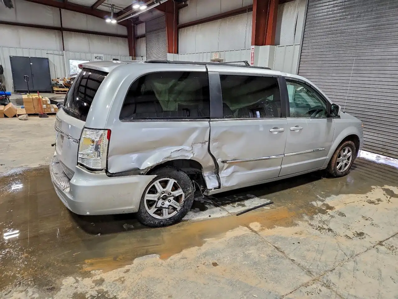 Photo of 2012 Chrysler Town & Country