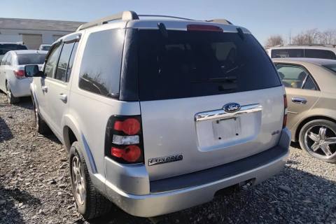 Photo of 2010 Ford Explorer