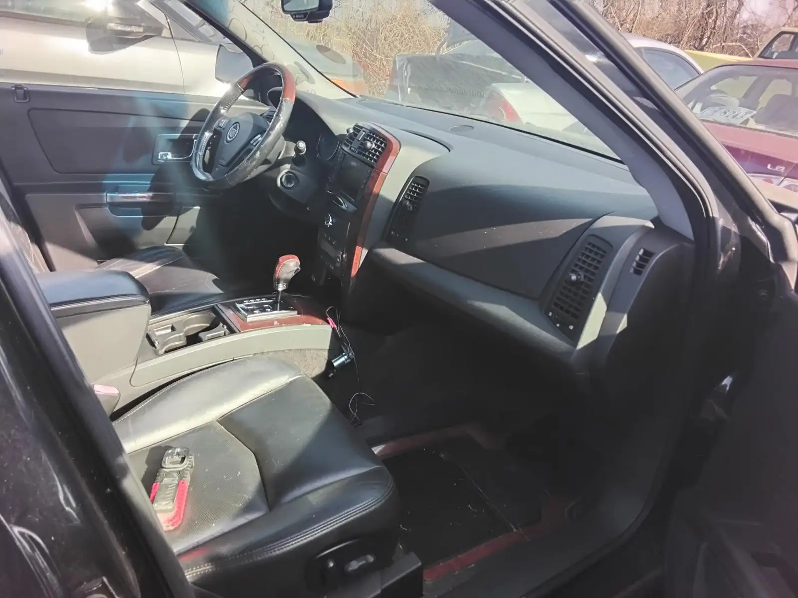 Photo of 2005 Cadillac Srx