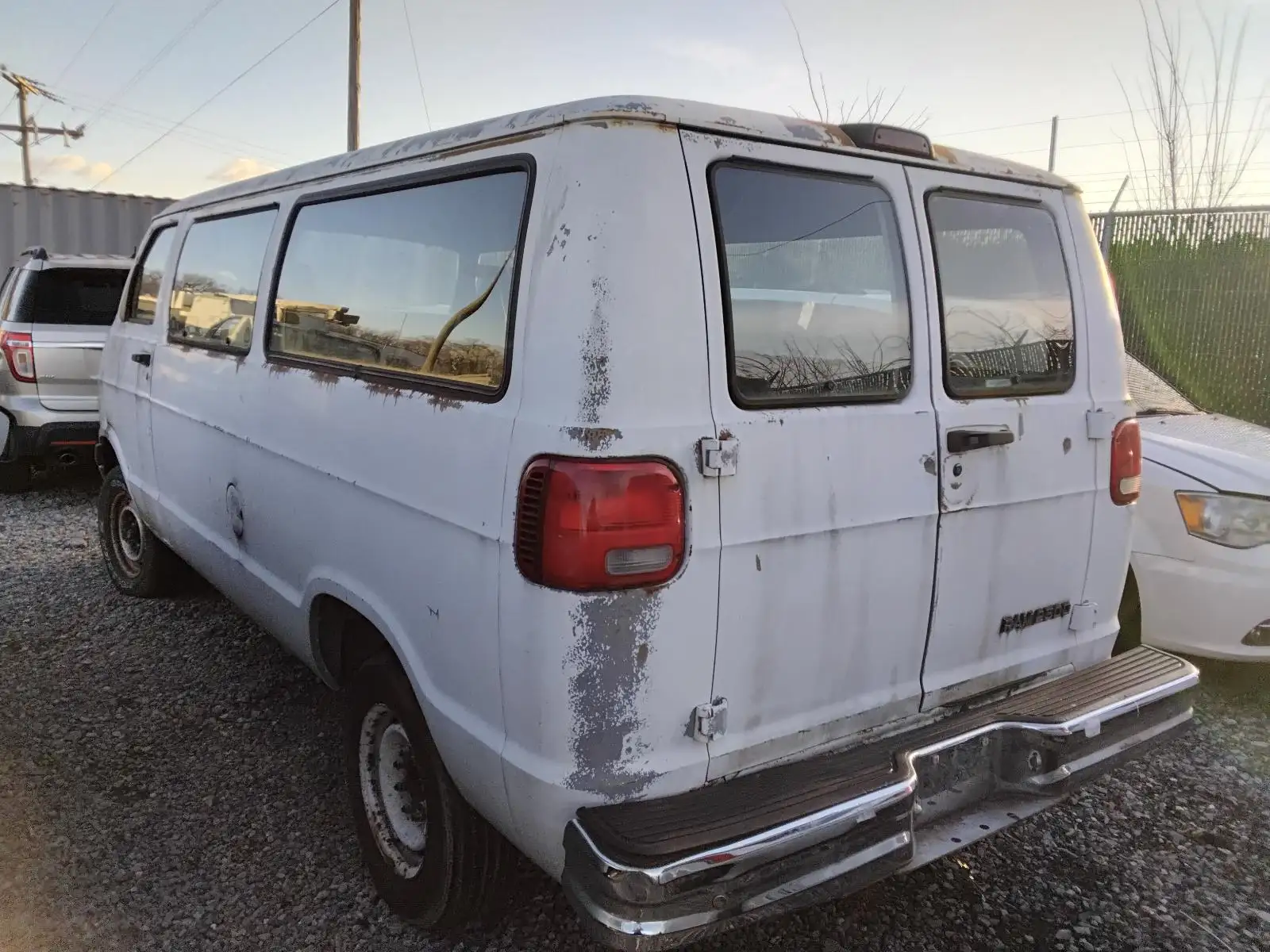 Photo of 2001 Dodge Dodge 2500 Van