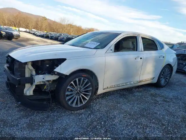 Photo of 2017 Kia Cadenza