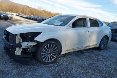 Photo of 2017 Kia Cadenza