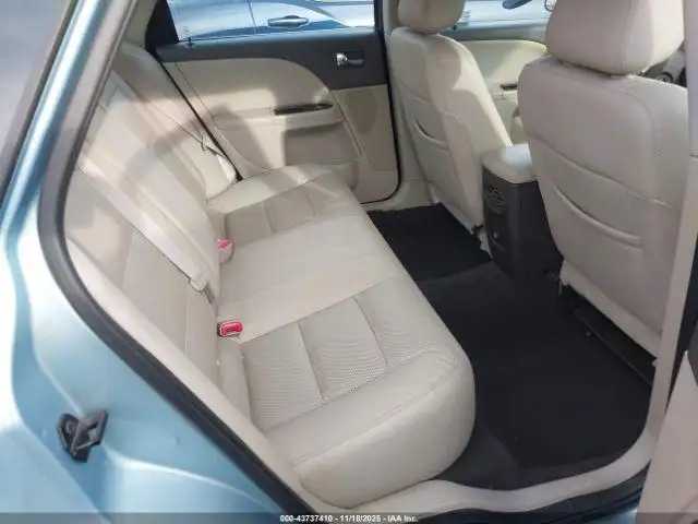 Photo of 2009 Ford Taurus