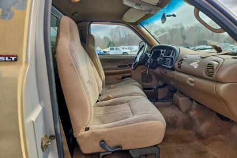 Photo of 1999 Dodge Dodge 2500 Pickup