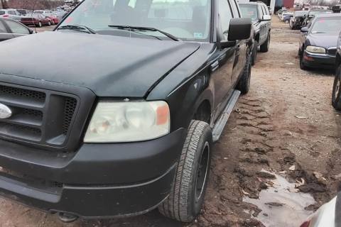 Photo of 2005 Ford Ford F150 Pickup
