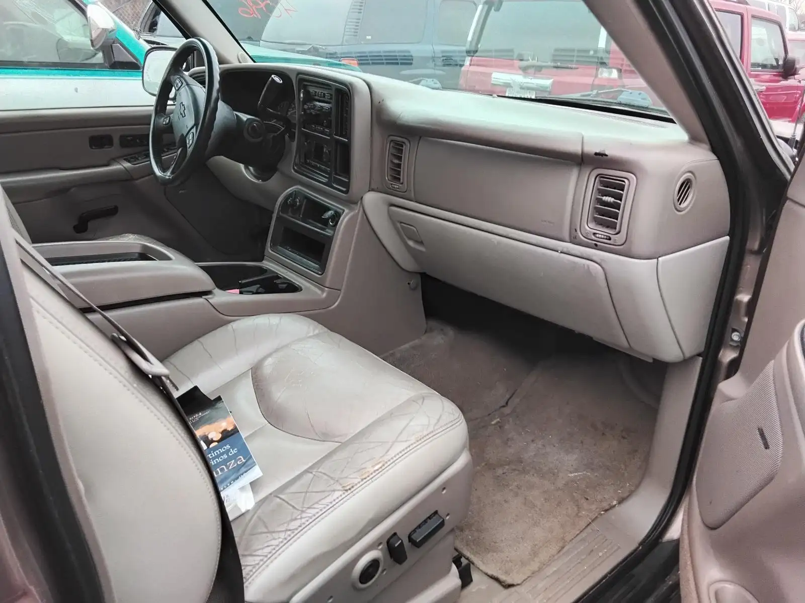 Photo of 2004 Chevrolet Tahoe