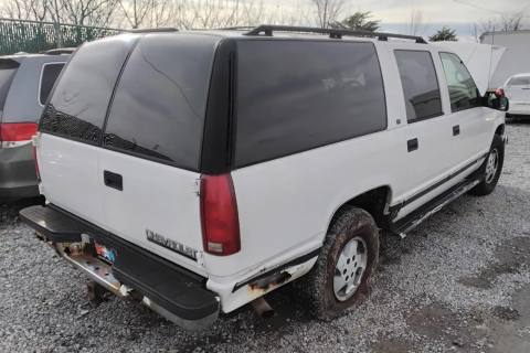 Photo of 1999 Chevrolet Suburban 1500