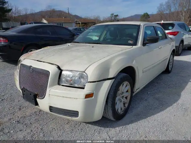 Photo of 2005 Chrysler 300