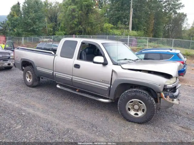 Photo of 2000 Chevrolet Silverado 2500 Pickup