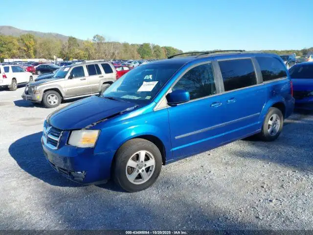 Photo of 2010 Dodge Caravan